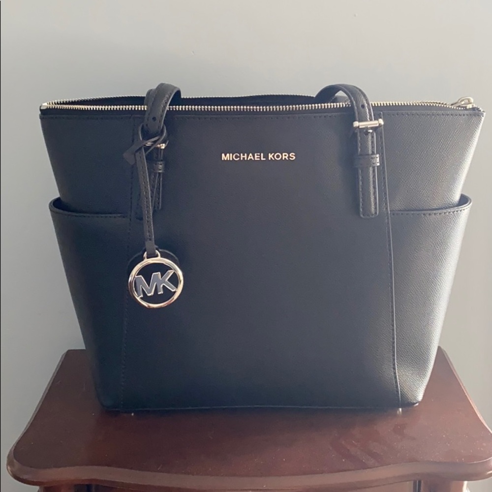 Micheal Kors tote